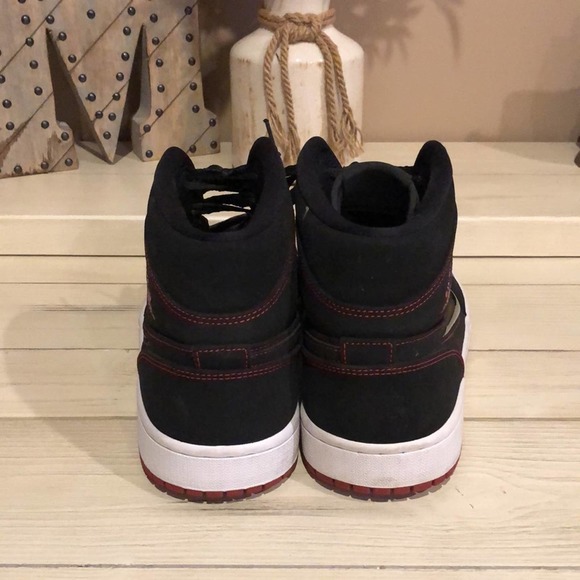 Nike Air Jordan Mens  Black Retro 1 Mid Come Fly With Me Sz 11.5 EUC - Picture 5 of 6